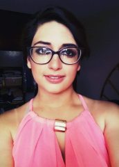 Zorra Andrea jugando concha 1