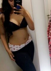 Morrita Camila mostrando su cuerpo 14