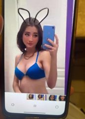 Linda zorrita mostrando su cuerpo 14