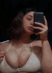 Putita rica presumiendo su cuerpo. 6