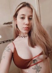 Sensual putita Camila 9