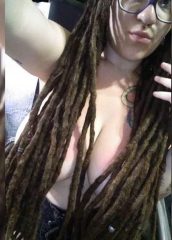 Tetona rica presumiendo su cuerpo 8